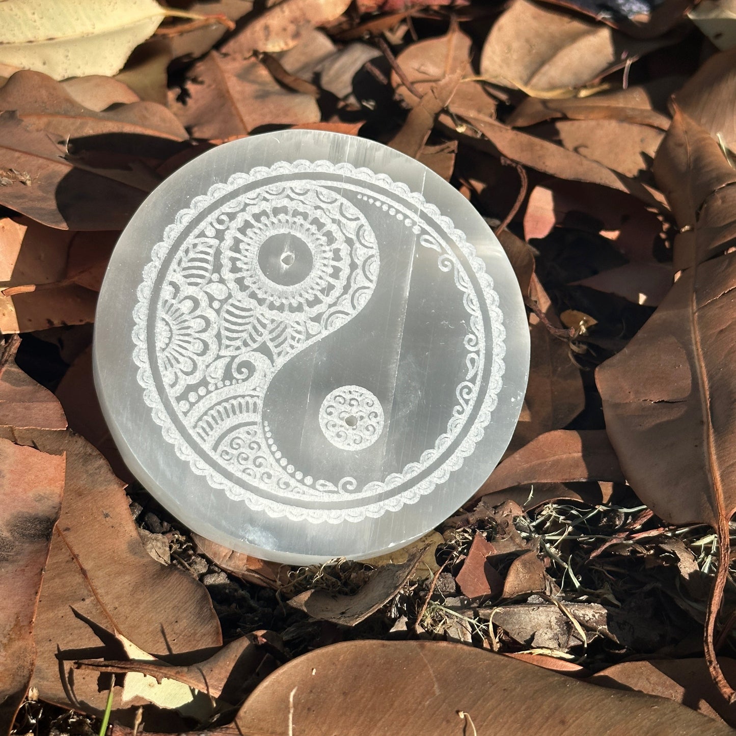 Selenite Yin & Yang Charging Plaque & Incense Holder – Spiritual Balance, Energy Clearing & High-Vibration Healing