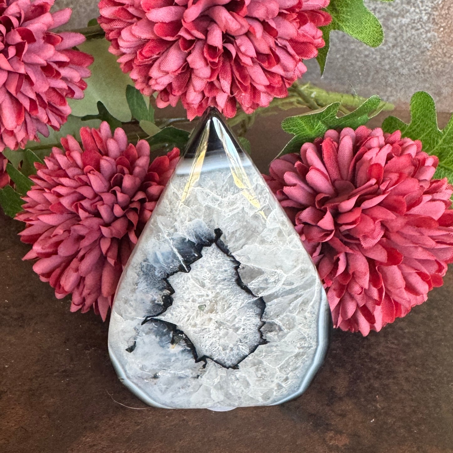 Black Agate Crystal Free Shapes – Grounding, Protection & Spiritual Healing Energy