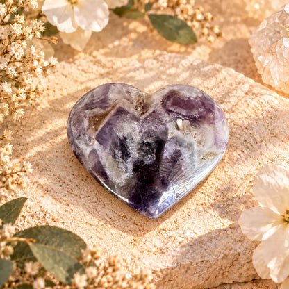Chevron Amethyst crystal heart Small 5, approximately 4.5 cm, natural violet and white banding