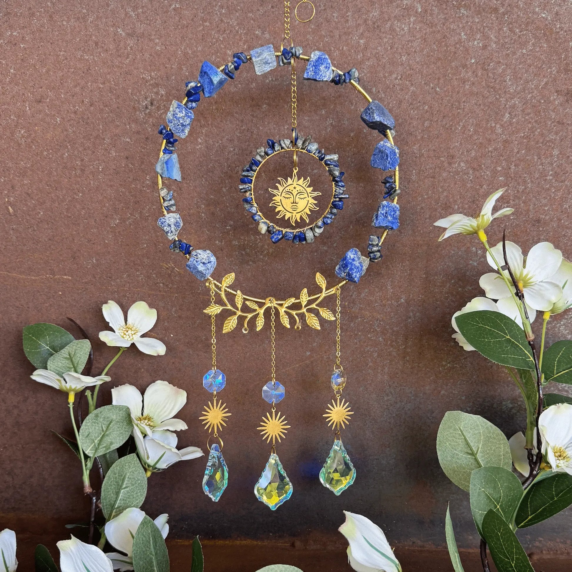 Crystal Gem Sun Catcher with healing crystals for spiritual décor, energy cleansing, positive energy, emotional balance and rainbow light reflections.