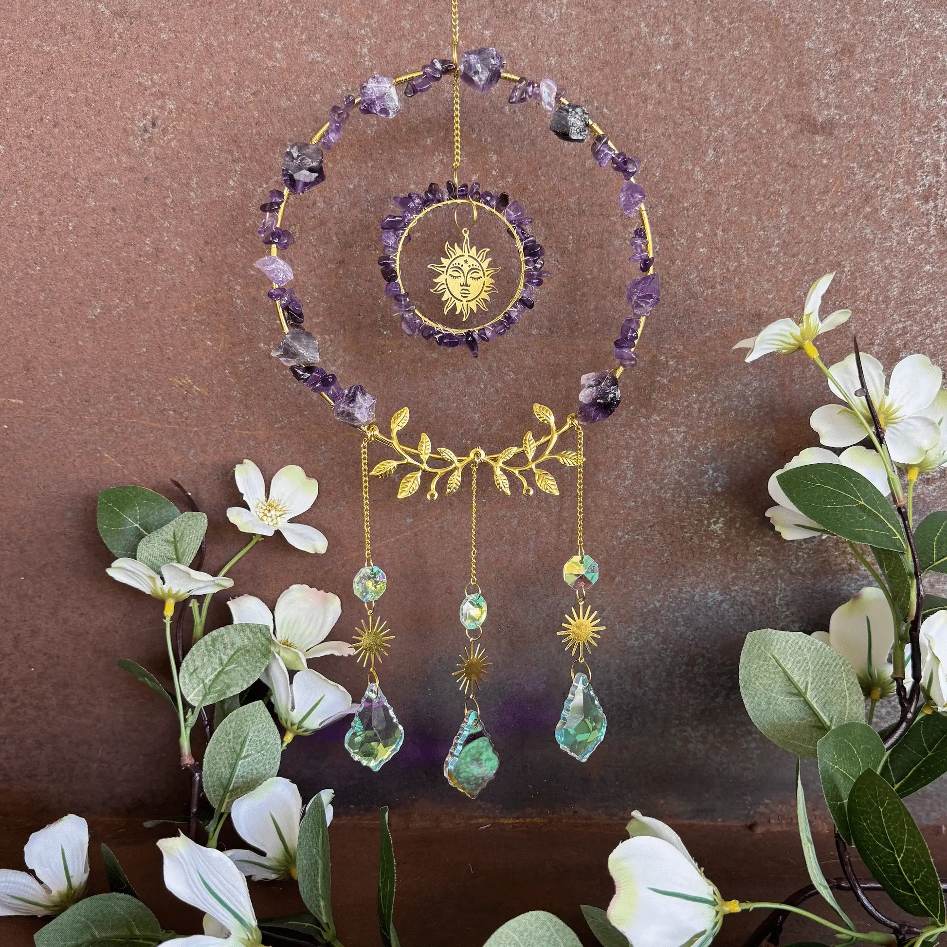 Crystal Gem Sun Catcher with healing crystals for spiritual décor, energy cleansing, positive energy, emotional balance and rainbow light reflections.