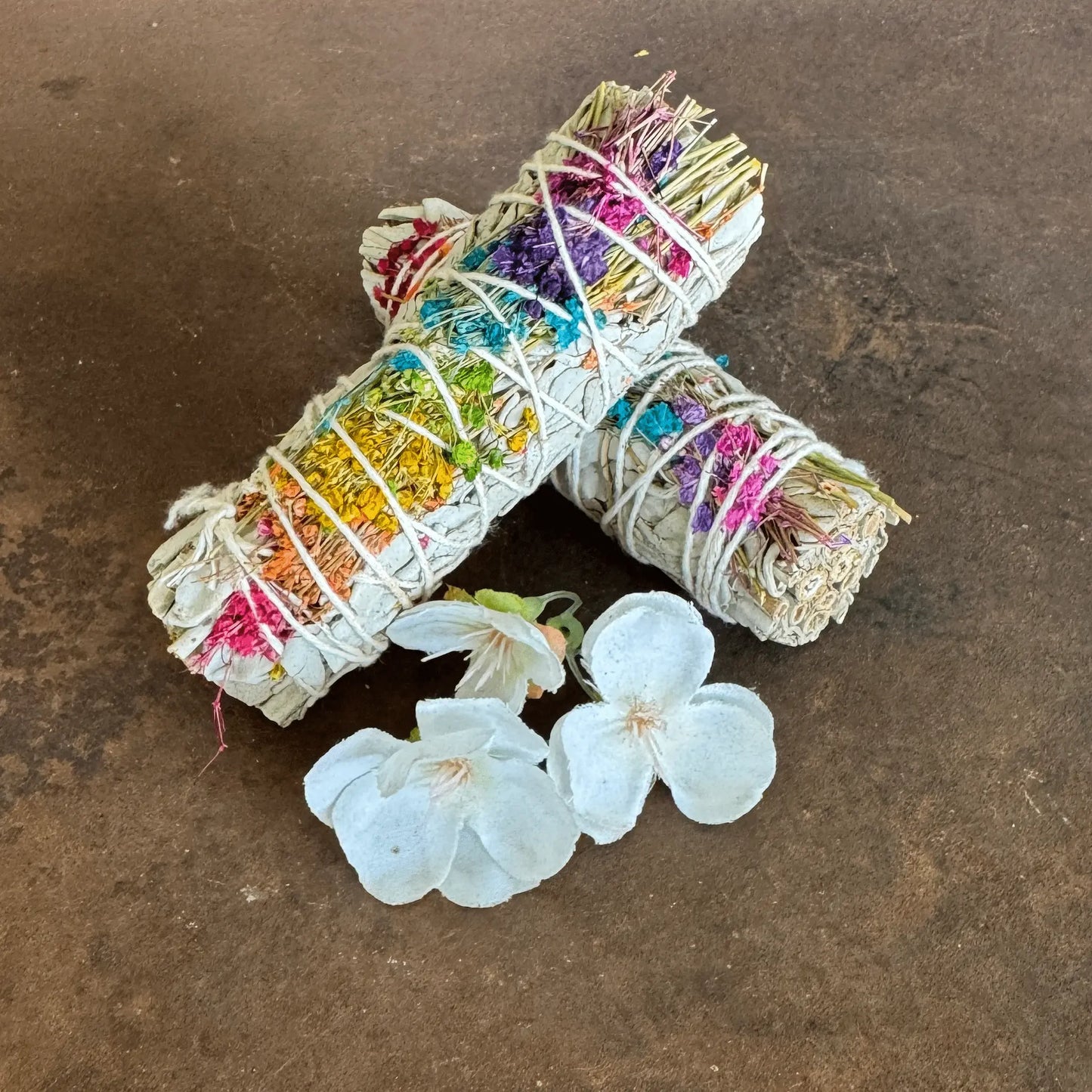Energy Wheel Sage Smudge Stick 10cm for chakra cleansing, energy cleansing, spiritual renewal, and chakra alignmen