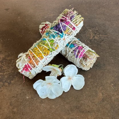 Energy Wheel Sage Smudge Stick 10cm for chakra cleansing, energy cleansing, spiritual renewal, and chakra alignmen