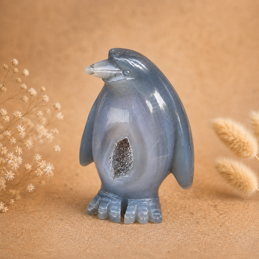 Agate Crystal Penguin Geode Carving 455g with natural sparkling geode centre and hand-carved penguin form