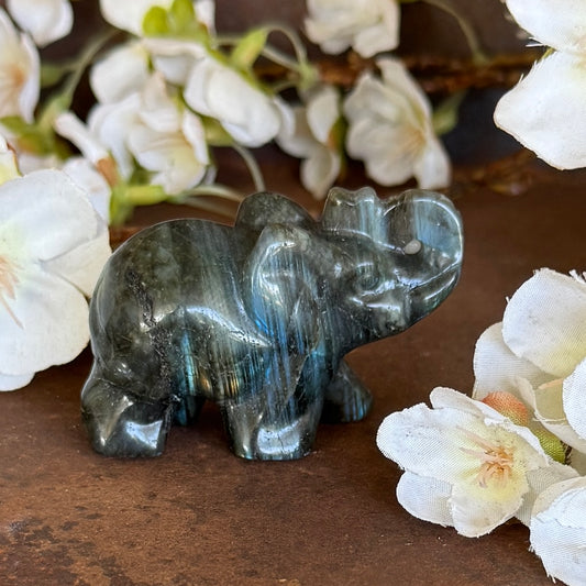 Labradorite Crystal Elephant – Intuition, Protection & Spiritual Awakening