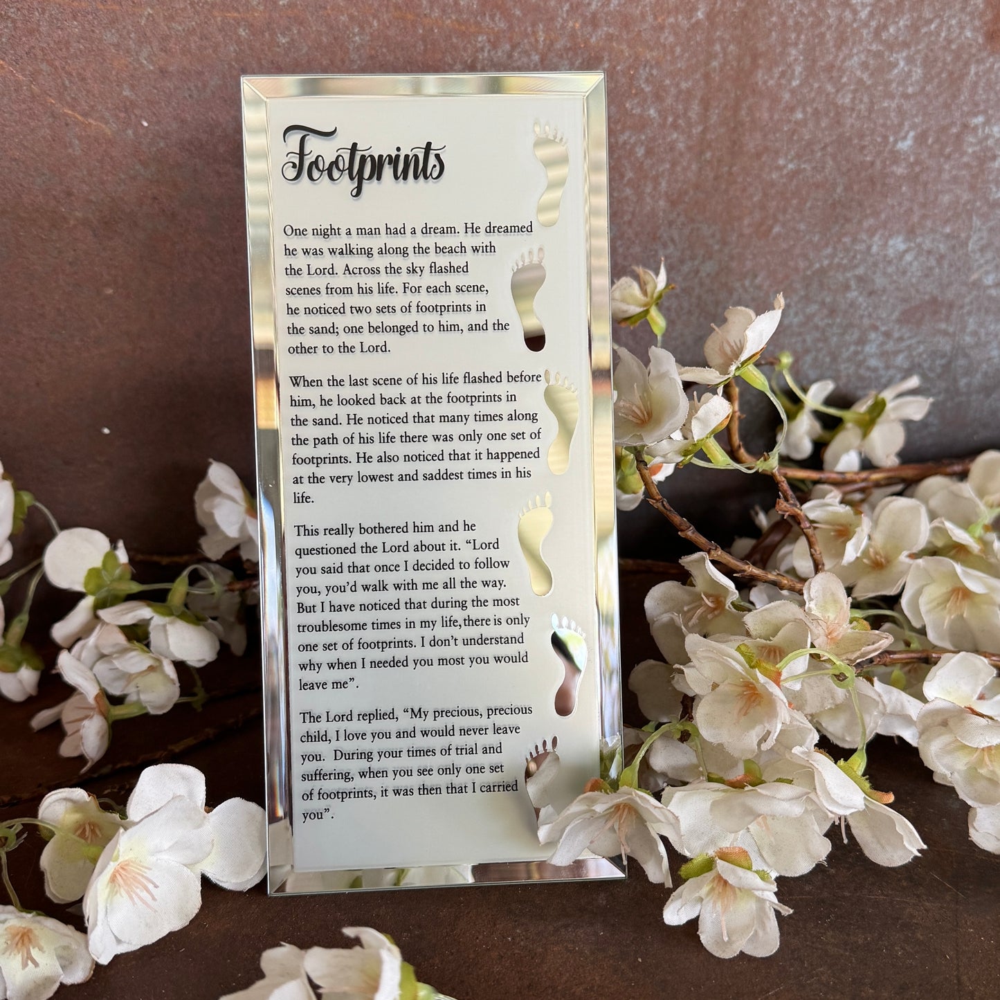 Footprints in the Sand Glass Plaque – Faith, Divine Comfort & Spiritual Reassurance