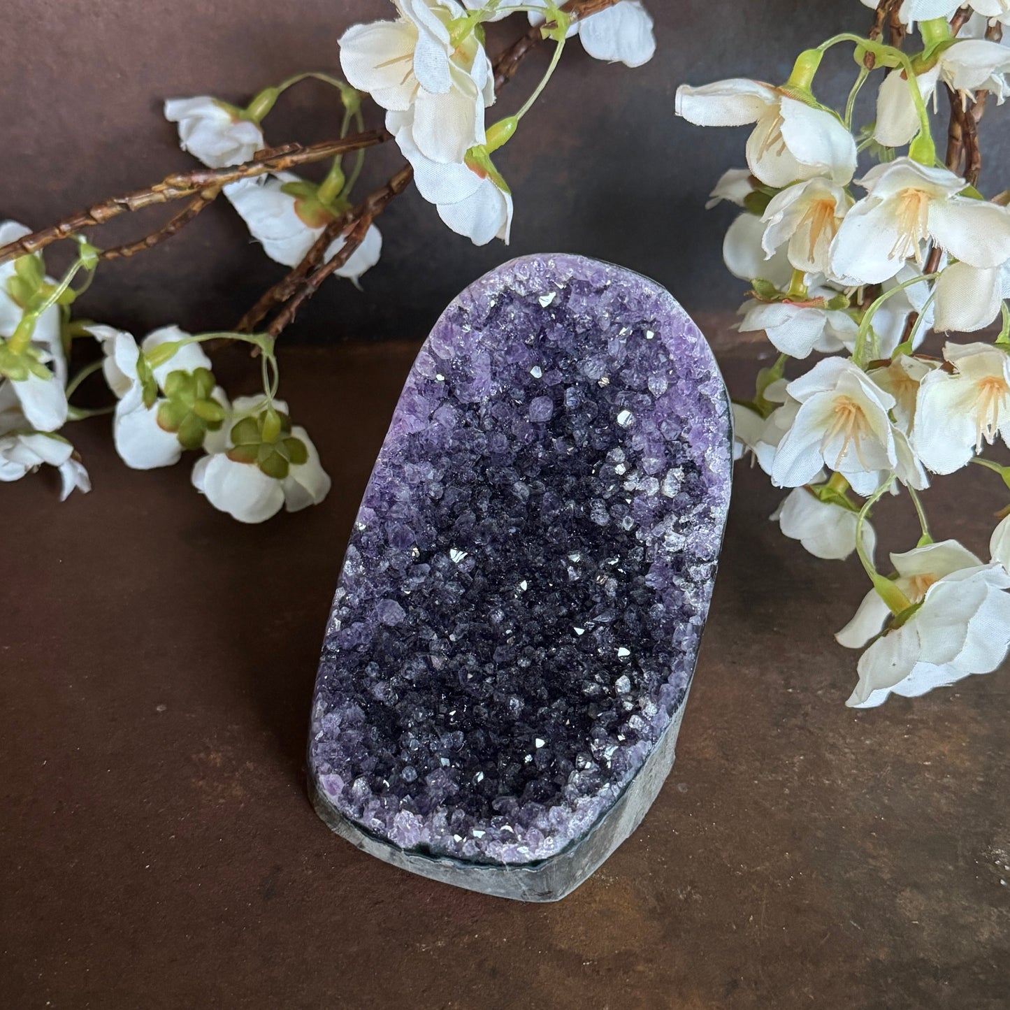 Amethyst Geodes – Healing Crystal Geodes for Protection, Balance & Spiritual Clarity