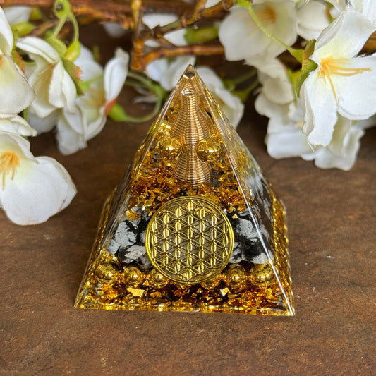 Snowflake Obsidian Flower of Life Orgonite Pyramid – Protection, Grounding & Spiritual Healing (Approx. 5cm)
