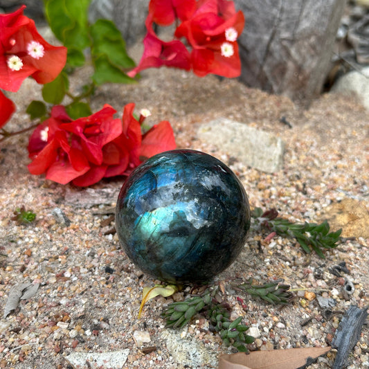 Labradorite Crystal Sphere – Intuition, Aura Protection & Spiritual Awakening