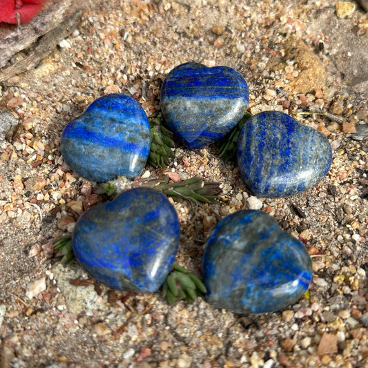 Lapis Lazuli Crystal Heart – Wisdom, Truth & Spiritual Healing
