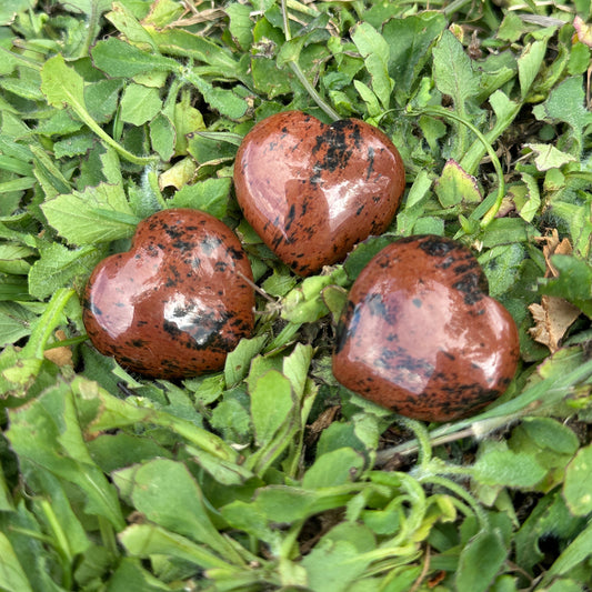 Mahogany Obsidian Heart – Grounding, Protection & Spiritual Healing
