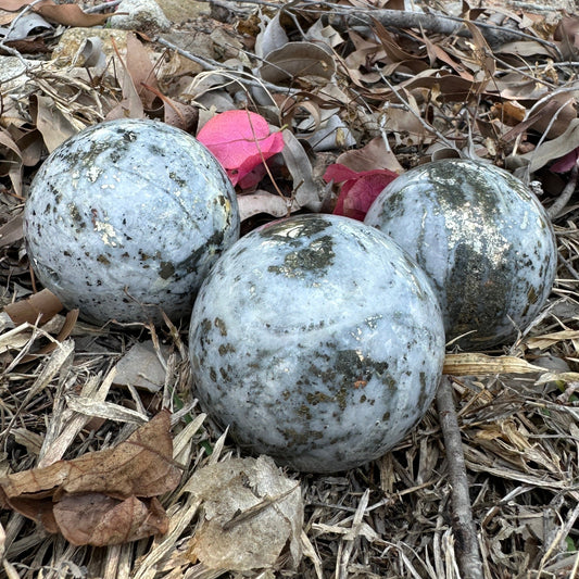 Pyrite Crystal Sphere – Manifestation, Abundance & Spiritual Protection