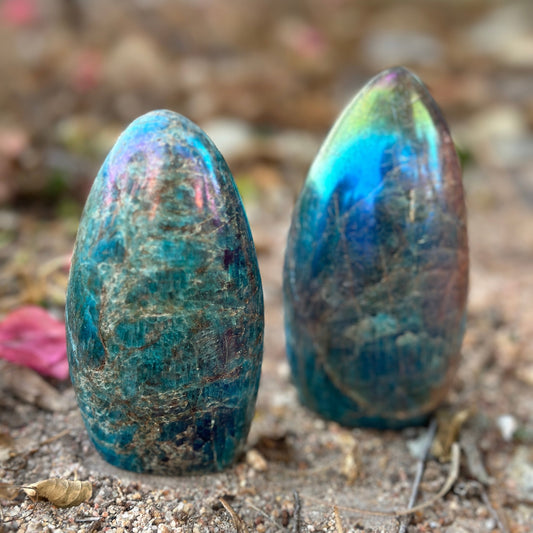 Aura Blue Apatite Free Shape – Manifestation, Clarity & Spiritual Healing Crystal