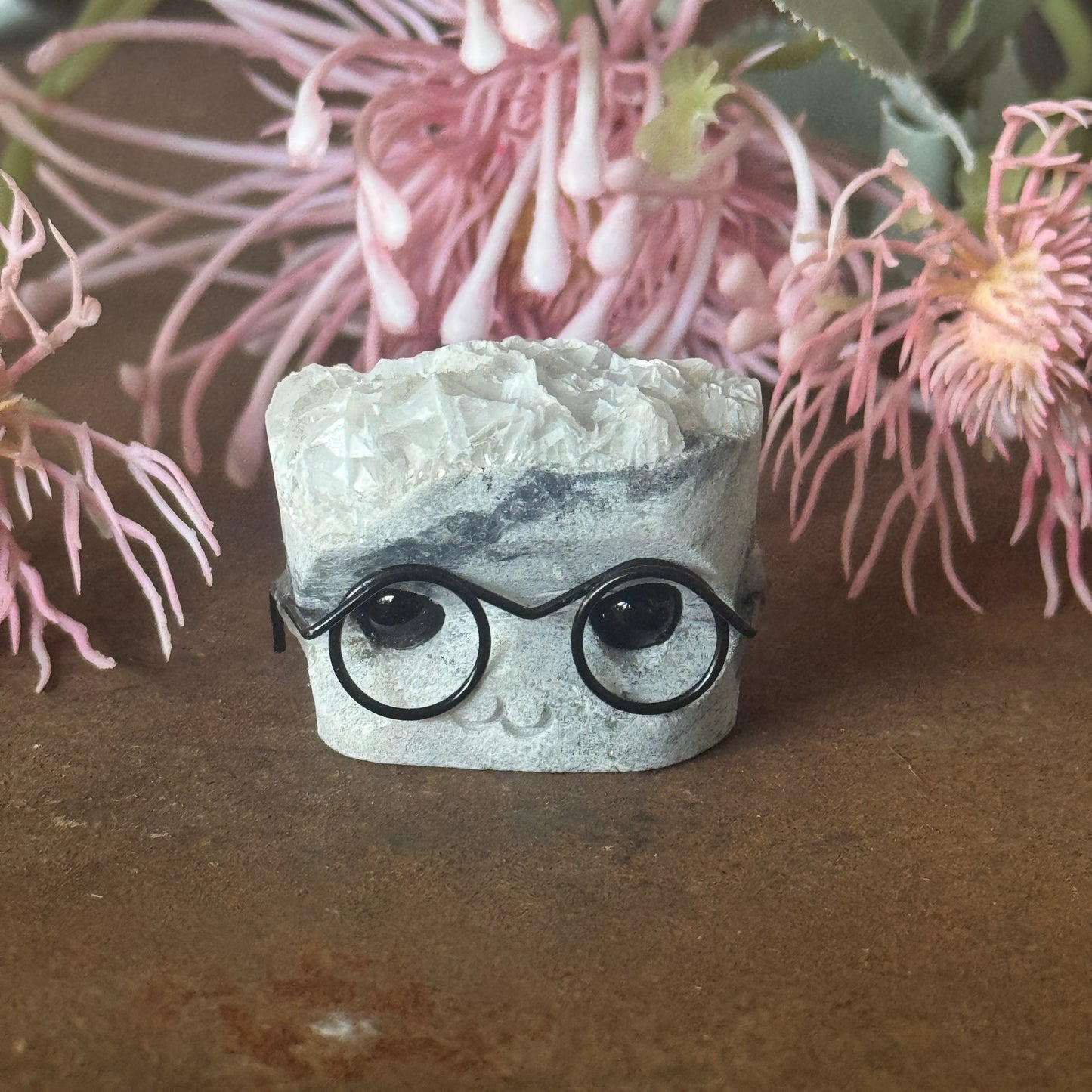 Crystal Cuties – Adorable Quartz & UV-Reactive Calcite Crystal Characters for Joy, Healing & Positive Energy