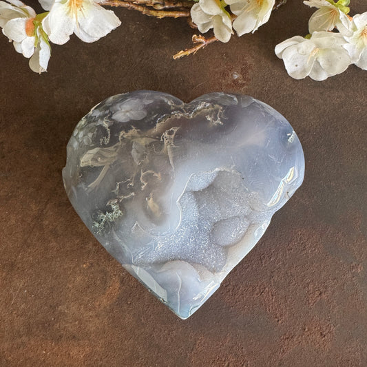 Moss Agate Crystal Heart – Emotional Healing, New Beginnings & Heart Chakra Balance