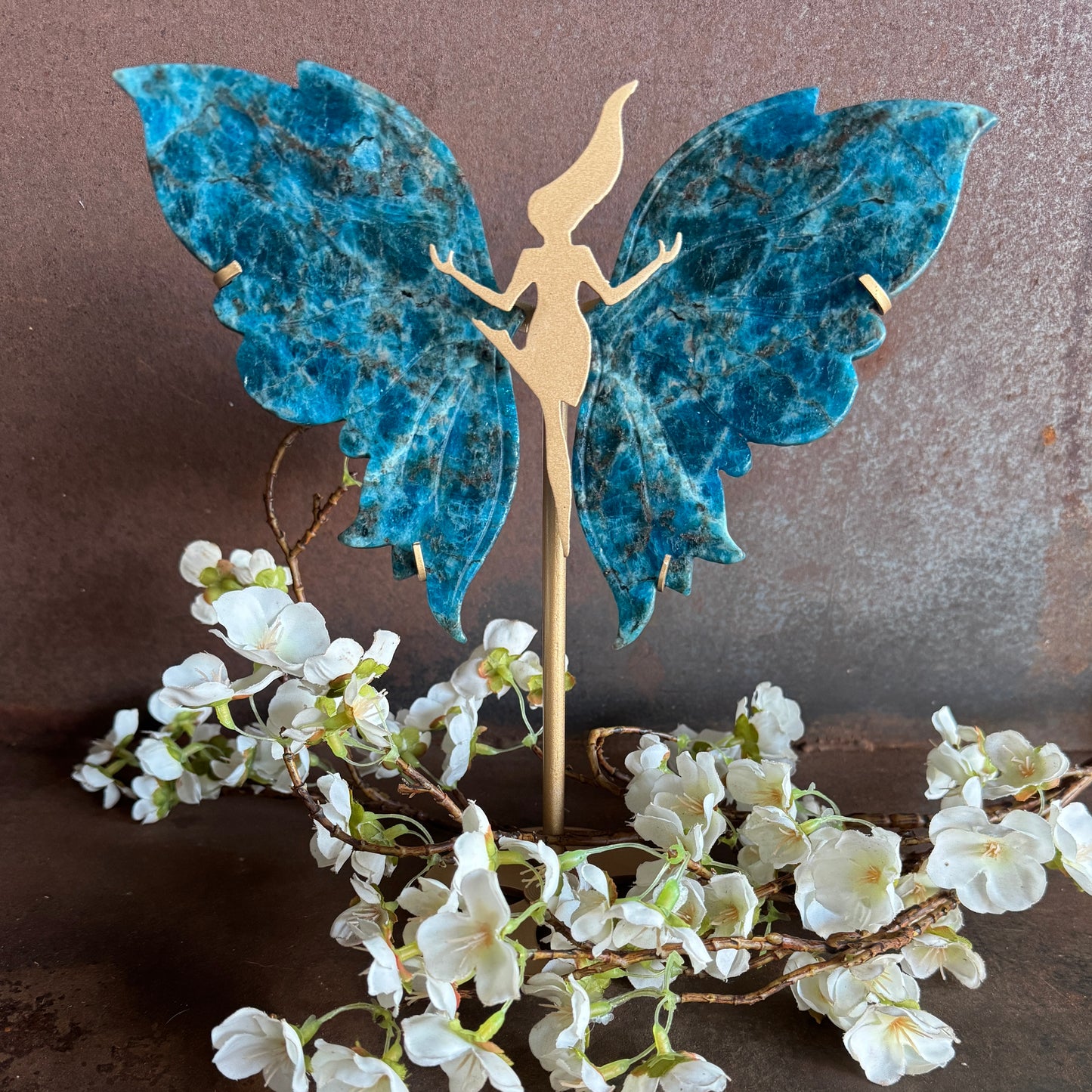 Blue Apatite Crystal Wings with Dancing Goddess – Clarity, Focus & Spiritual Healing