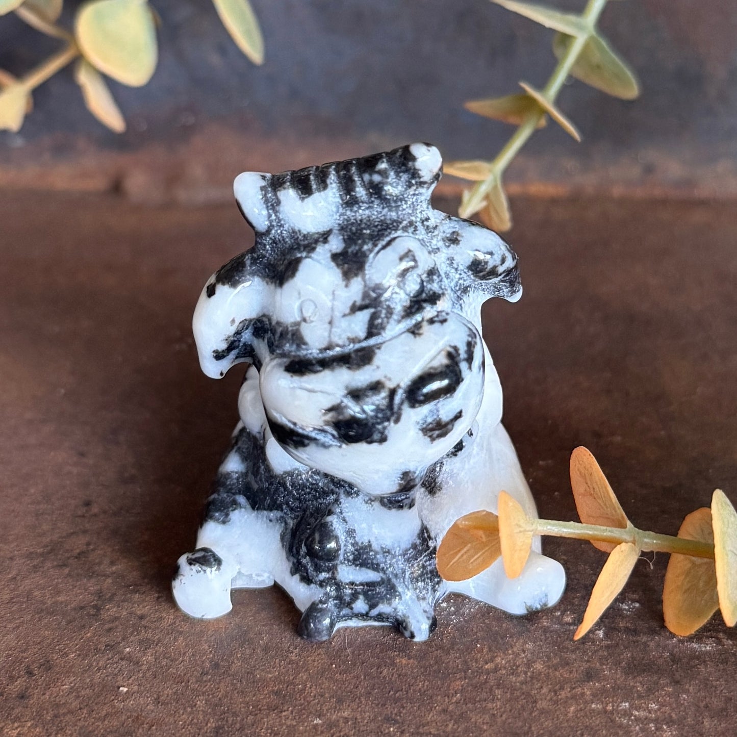 Crystal Pet – Zebra Jasper Cow Crystal Carving for Grounding, Emotional Strength & Inner Harmony