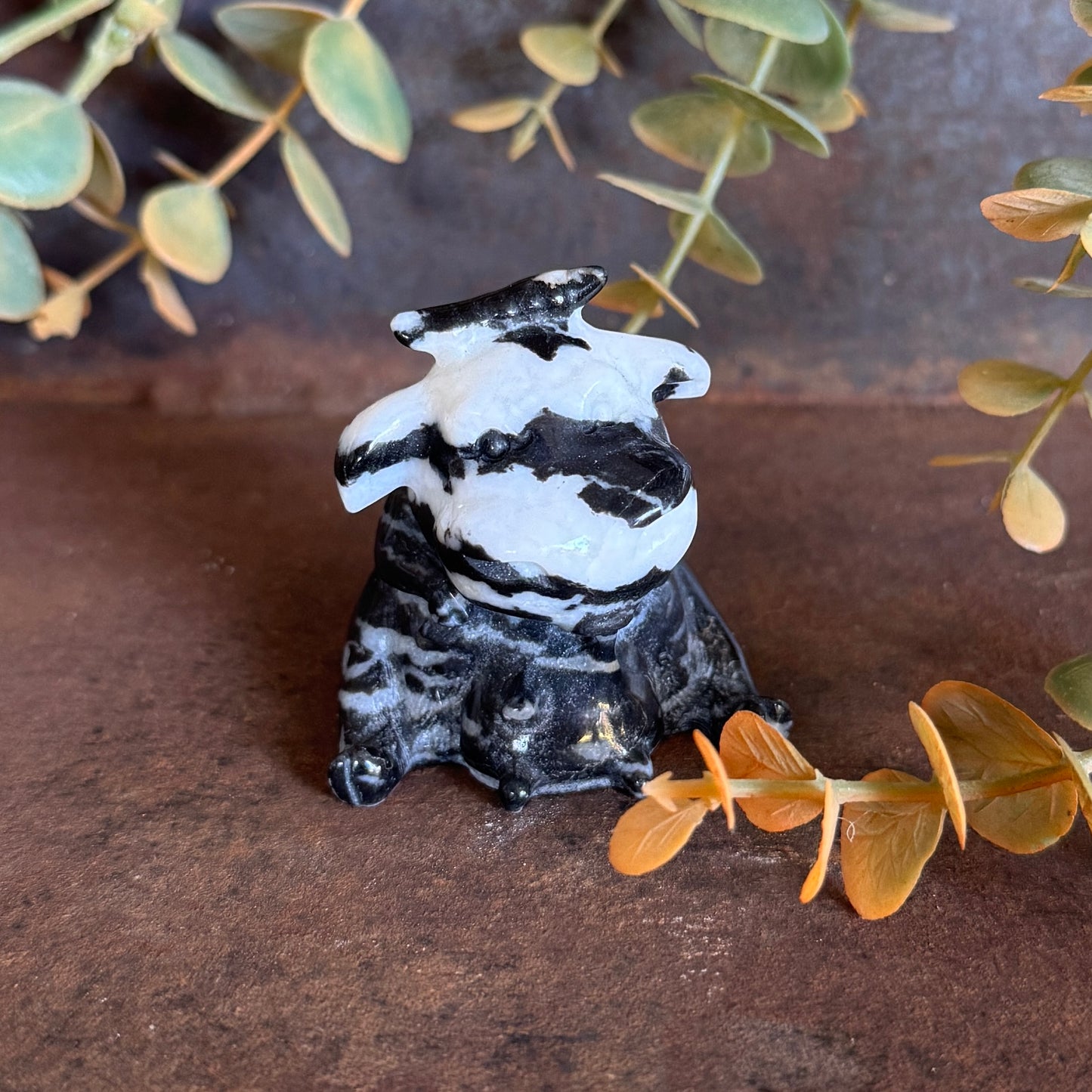 Crystal Pet – Zebra Jasper Cow Crystal Carving for Grounding, Emotional Strength & Inner Harmony