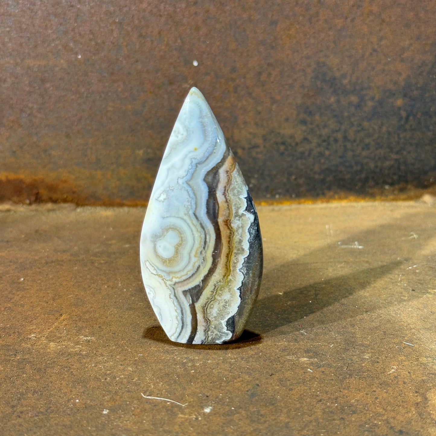 Mexican Lace Agate Free Form – Stability, Protection & Emotional Healing