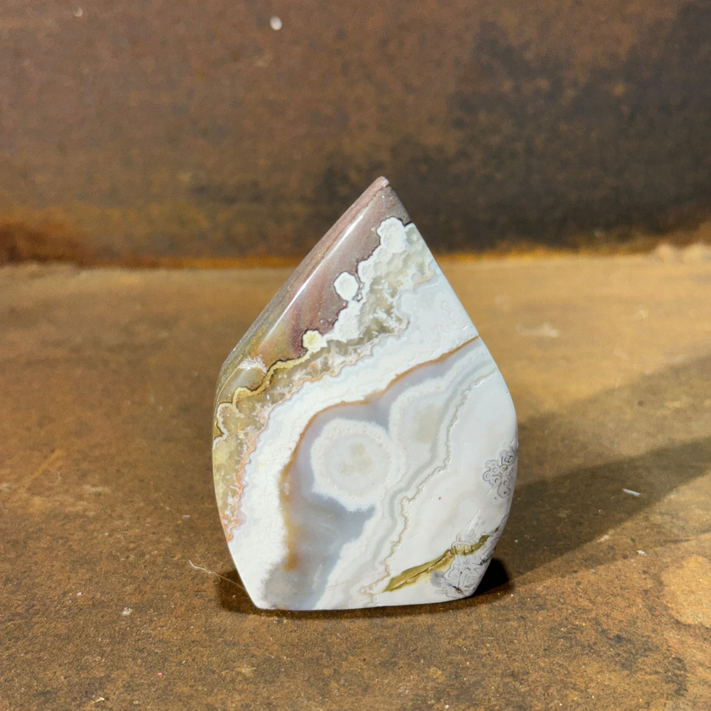 Mexican Lace Agate Free Form – Stability, Protection & Emotional Healing