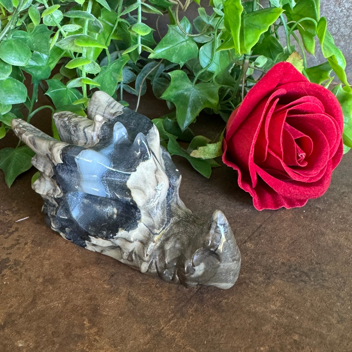 Volcanic Agate Dragon Carving – UV Reactive Green Glow | Strength, Protection & Spiritual Renewal(269g)