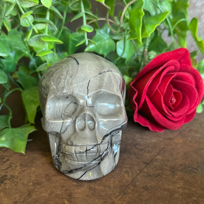 Volcanic Agate Crystal Skull – UV Reactive Protection, Transformation & Inner Awakening
