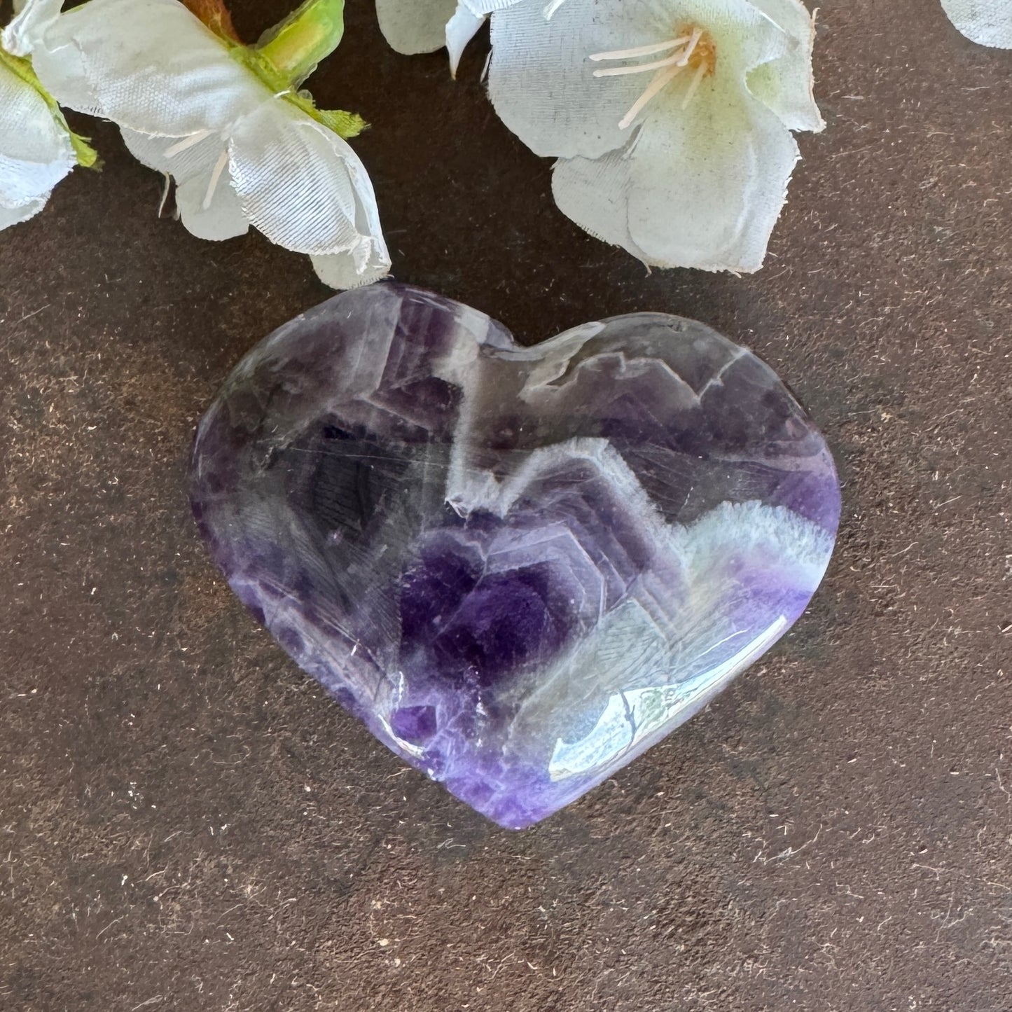 Chevron Amethyst Crystal Heart – Deep Emotional Healing & Spiritual Protection
