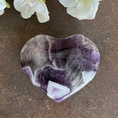 Chevron Amethyst Crystal Heart – Deep Emotional Healing & Spiritual Protection