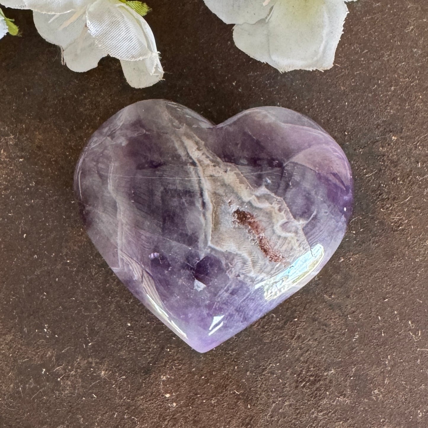Chevron Amethyst Crystal Heart – Deep Emotional Healing & Spiritual Protection