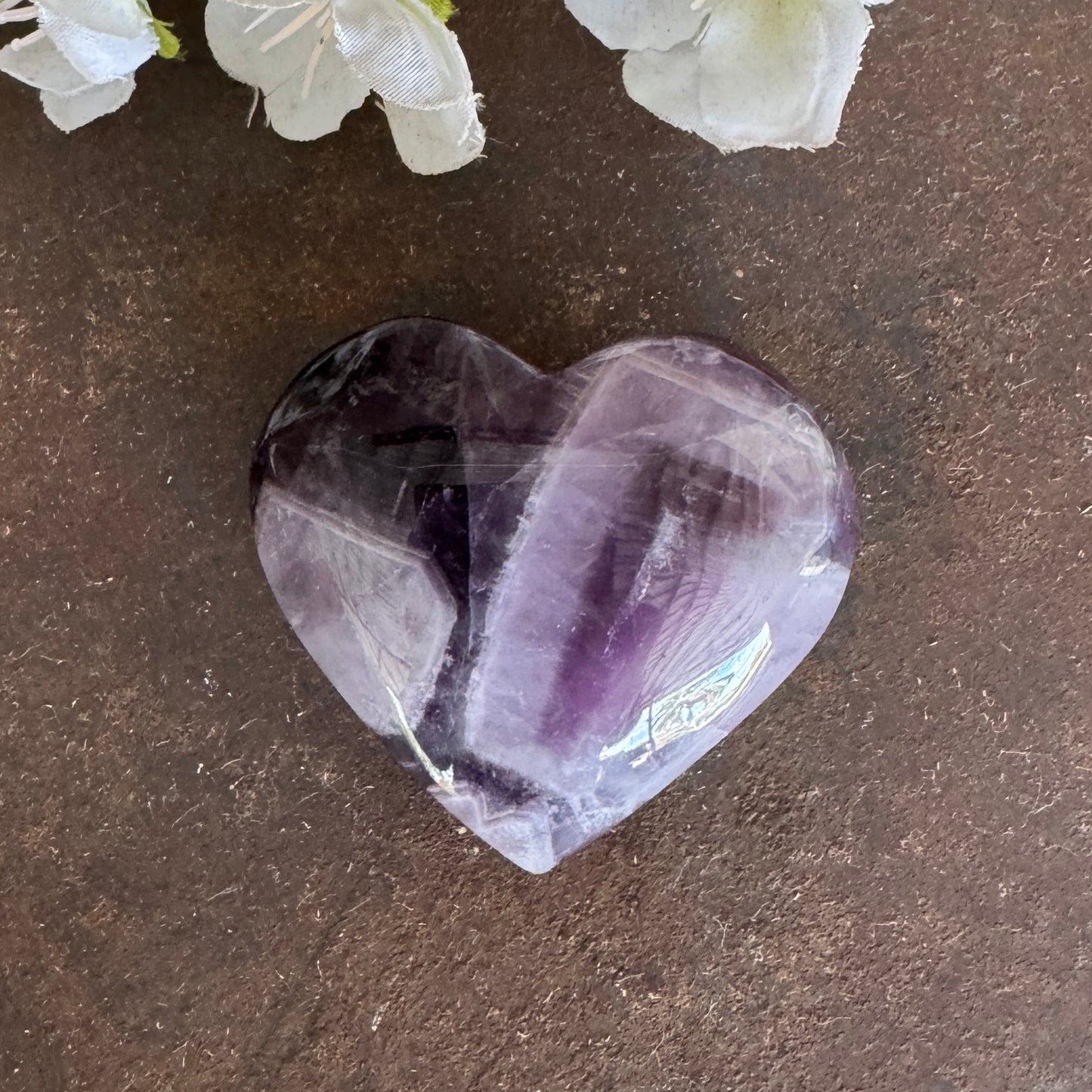 Chevron Amethyst Crystal Heart – Deep Emotional Healing & Spiritual Protection
