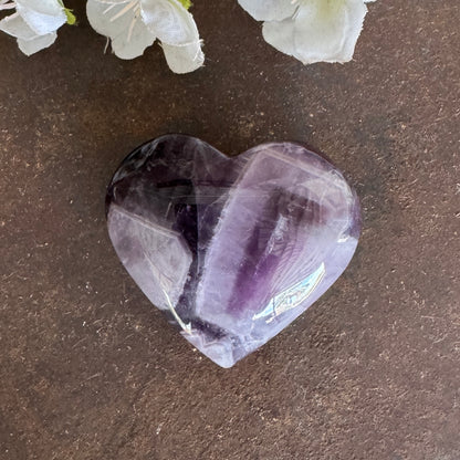 Chevron Amethyst Crystal Heart – Deep Emotional Healing & Spiritual Protection