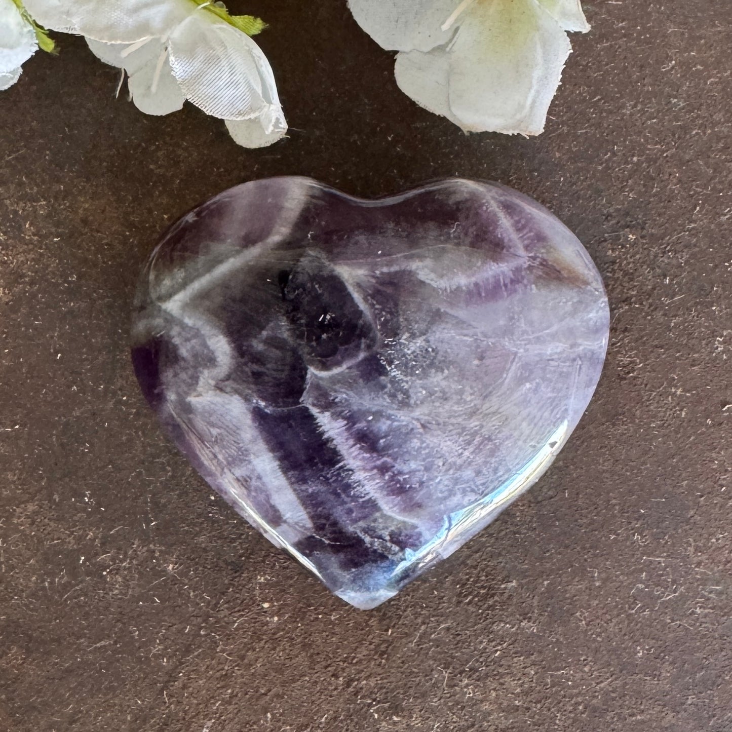 Chevron Amethyst Crystal Heart – Deep Emotional Healing & Spiritual Protection