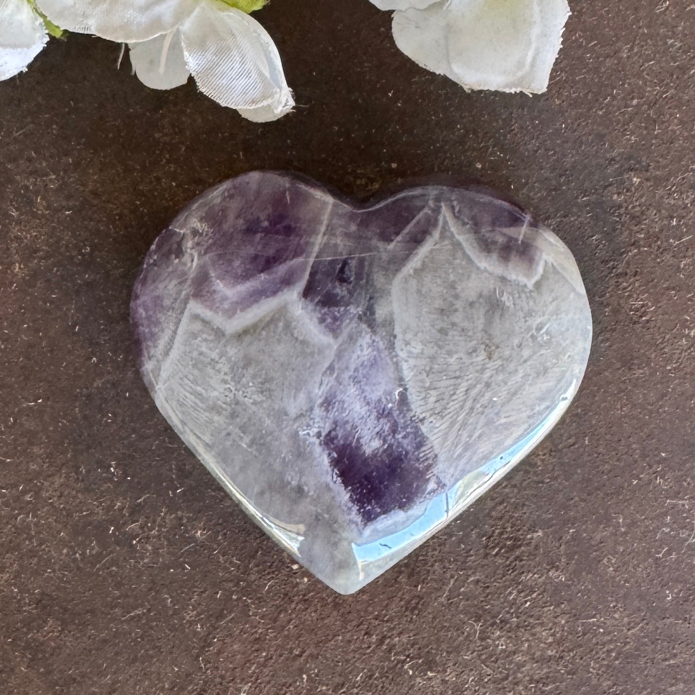 Chevron Amethyst Crystal Heart – Deep Emotional Healing & Spiritual Protection