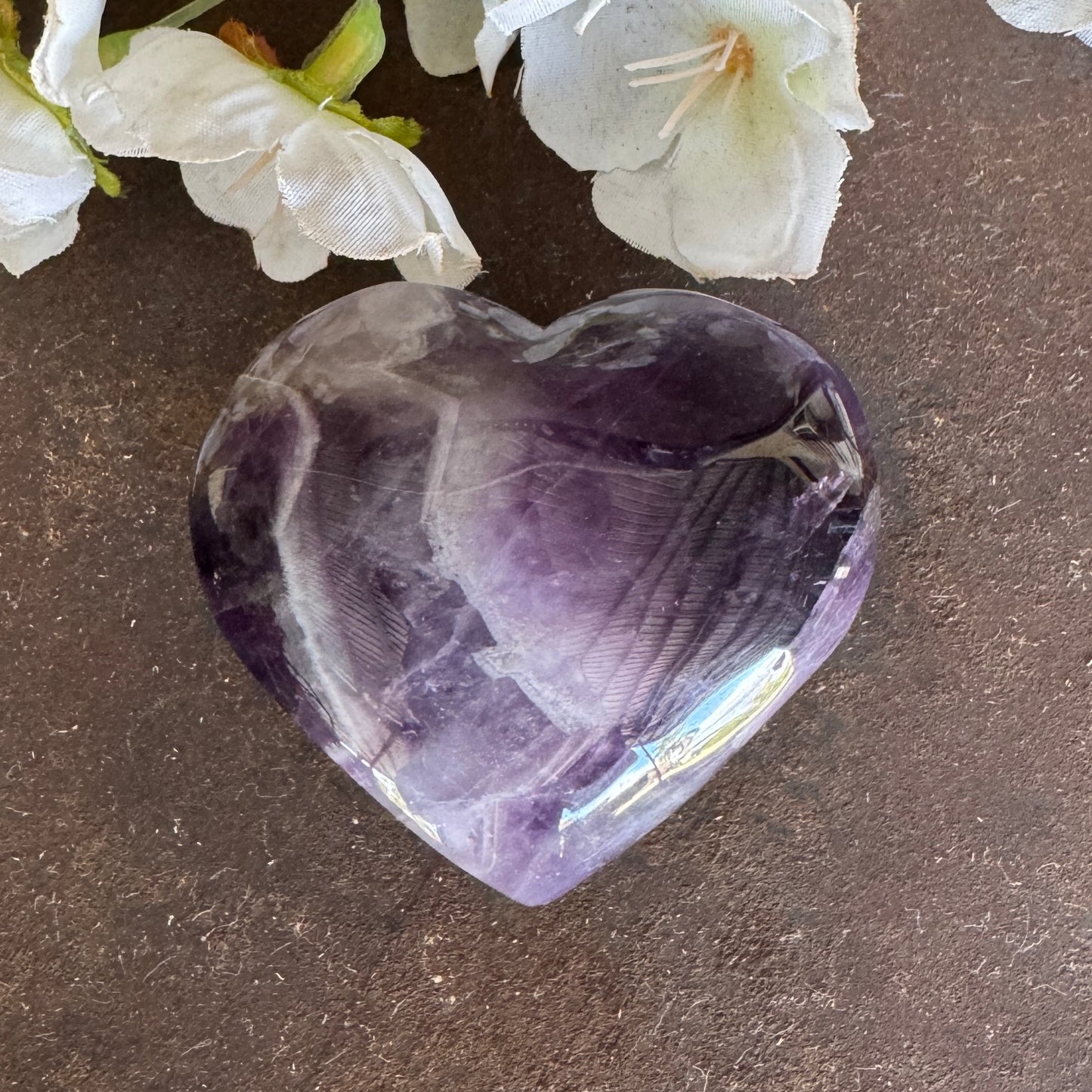 Chevron Amethyst Crystal Heart – Deep Emotional Healing & Spiritual Protection