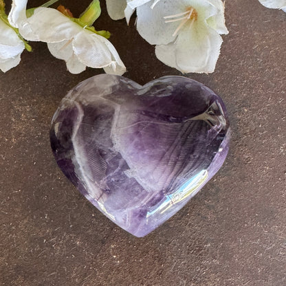 Chevron Amethyst Crystal Heart – Deep Emotional Healing & Spiritual Protection