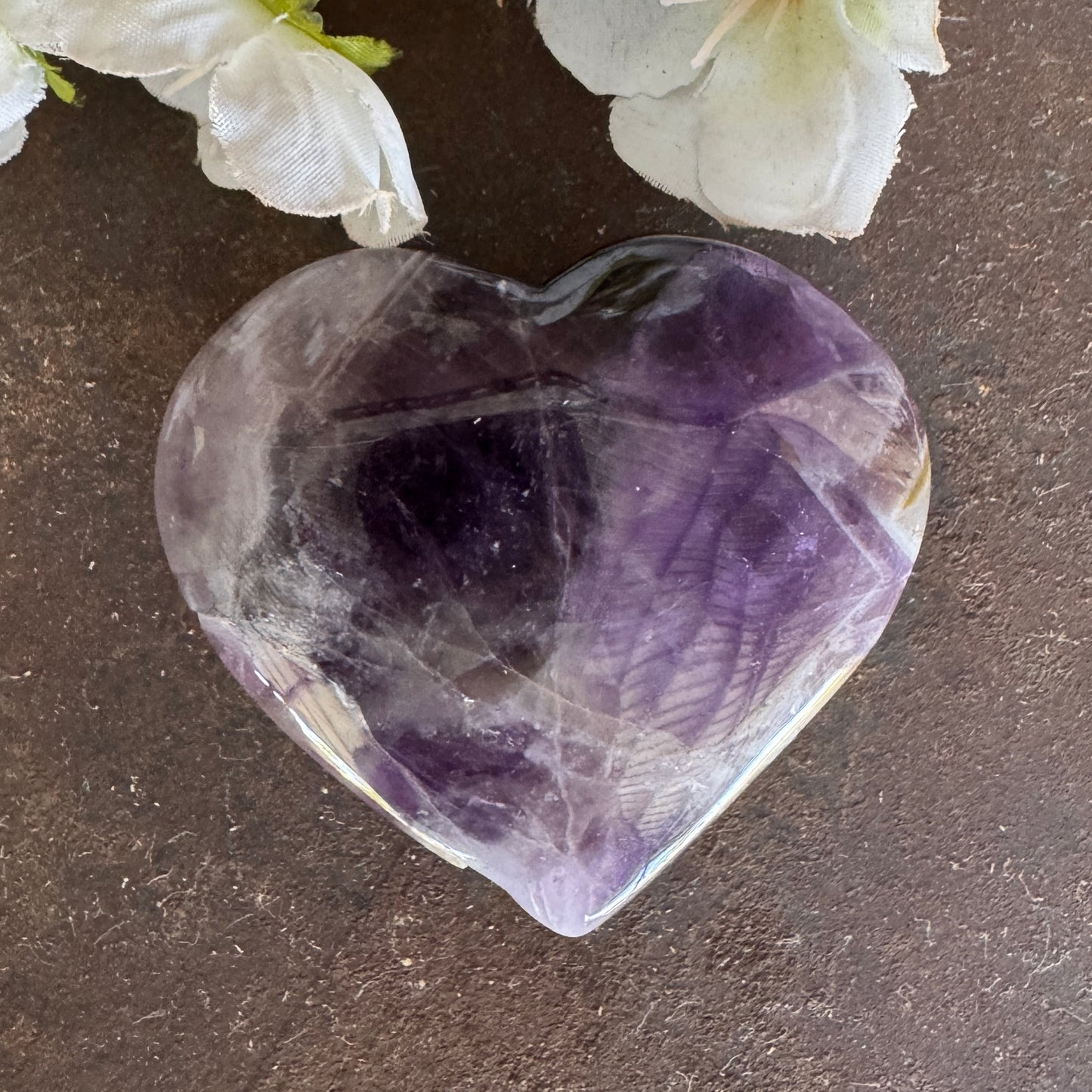Chevron Amethyst Crystal Heart – Deep Emotional Healing & Spiritual Protection