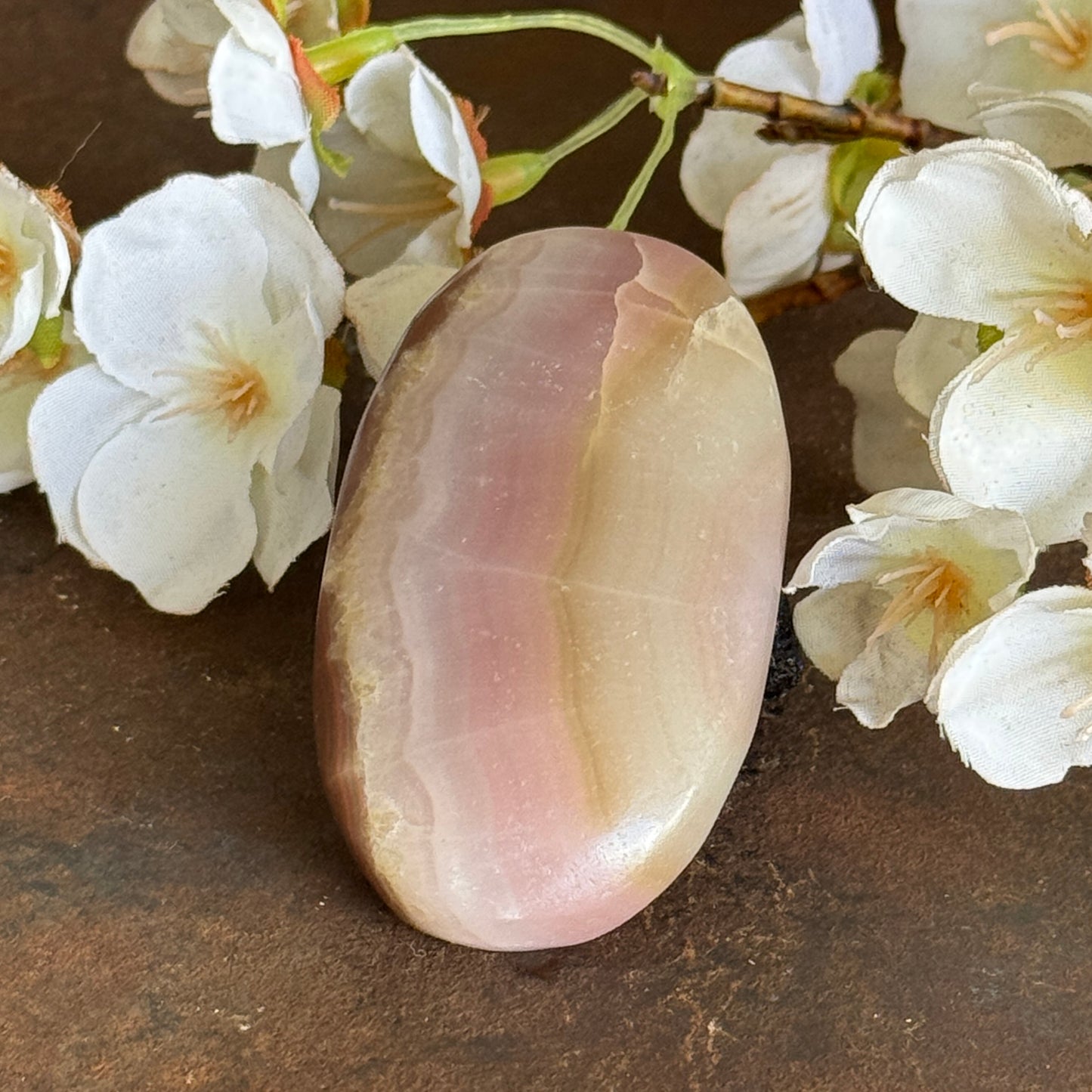 Pink Onyx Palm Stone – Emotional Healing, Grounding & Heart Chakra Balance
