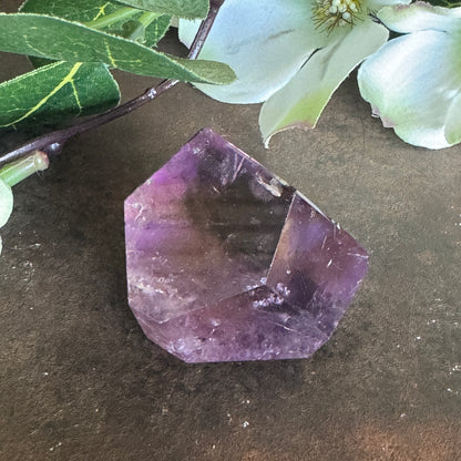 Amethyst Free Shape Crystal – Spiritual Healing, Protection & Intuitive Energy