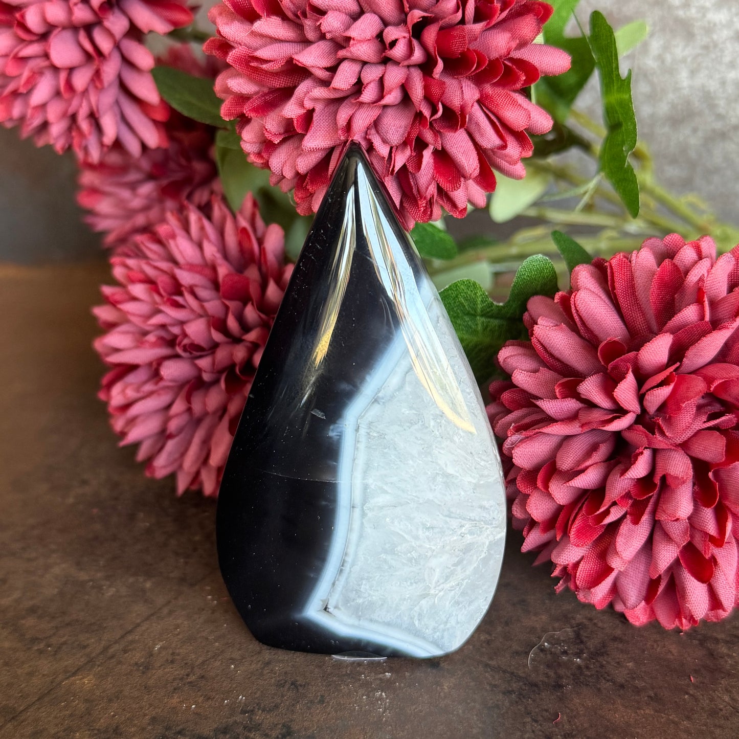 Black Agate Crystal Free Shapes – Grounding, Protection & Spiritual Healing Energy