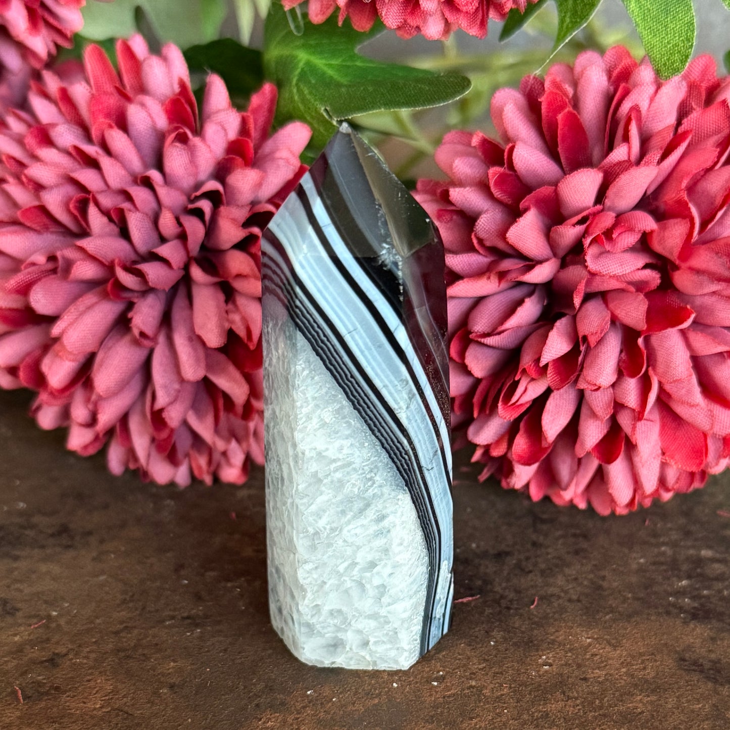 Black Agate Crystal Towers – Grounding, Protection & Emotional Stability