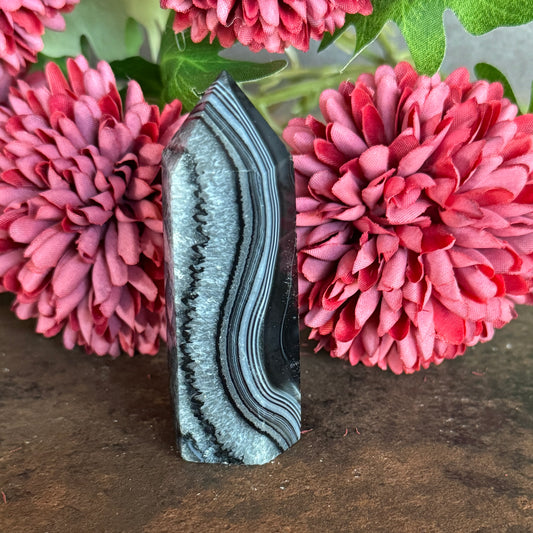 Black Agate Crystal Towers – Grounding, Protection & Emotional Stability