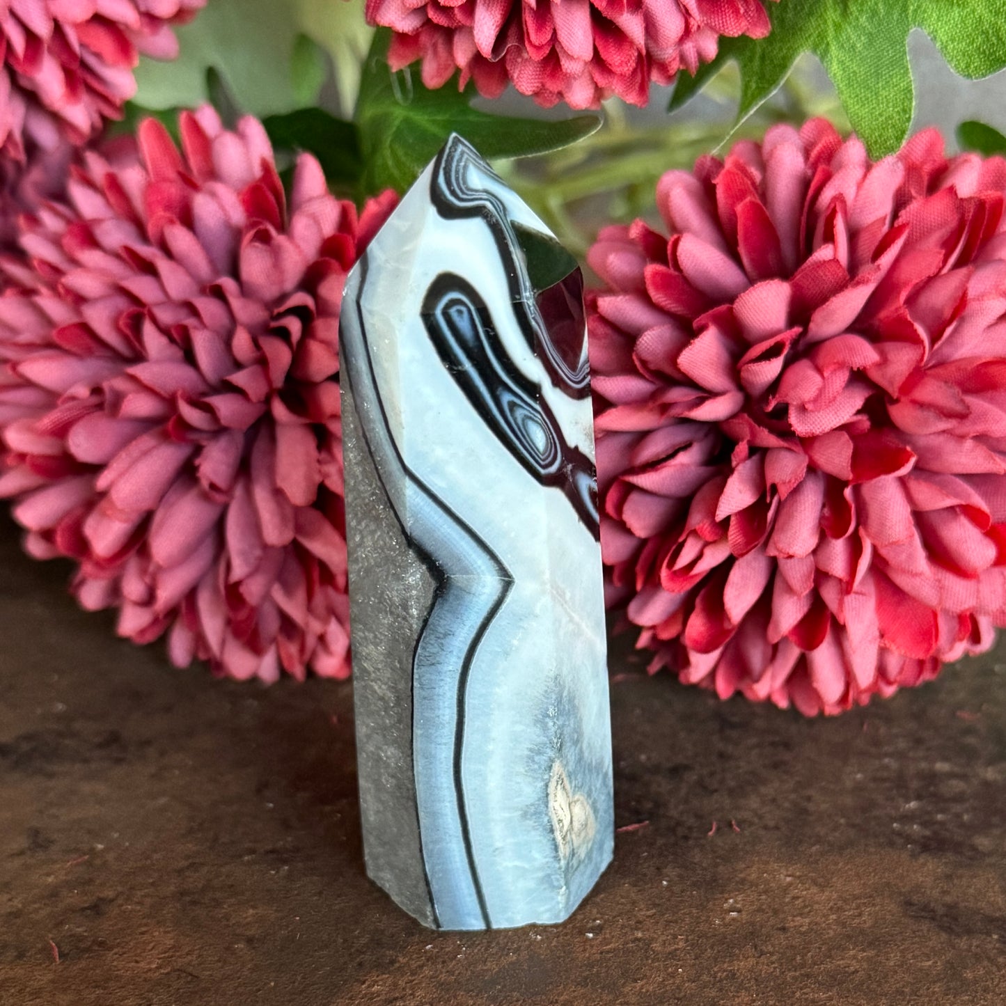 Black Agate Crystal Towers – Grounding, Protection & Emotional Stability