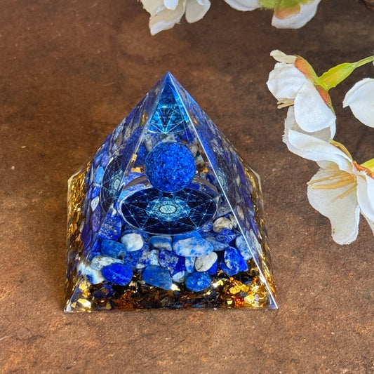 Orgonite Pyramid with Lapis Lazuli & Sodalite – Spiritual Healing, Intuition & Emotional Balance