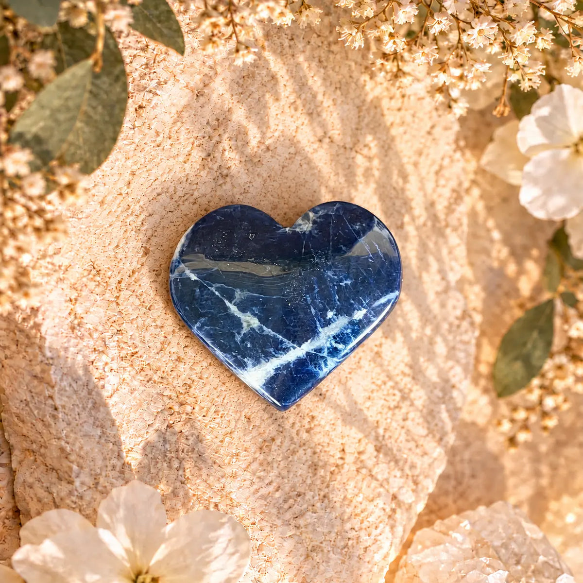 Sodalite Crystal Heart Piece 1 – Intuition, Clarity & Inner Peace