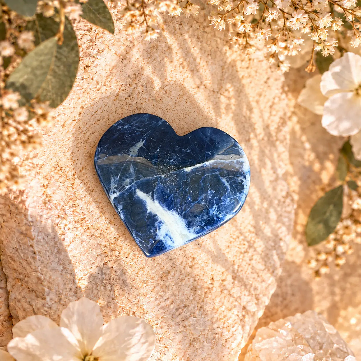 Sodalite Crystal Heart Piece 1 – Intuition, Clarity & Inner Peace