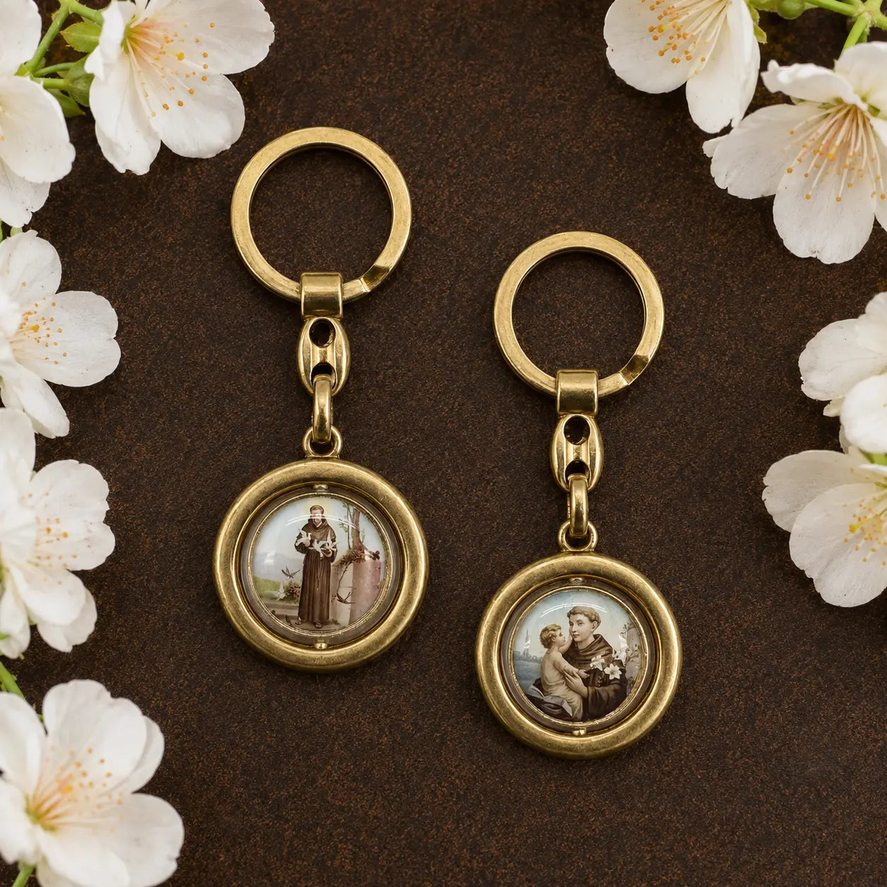 Saint Anthony & Saint Francis Keyring – Double-Sided Devotional Keepsake