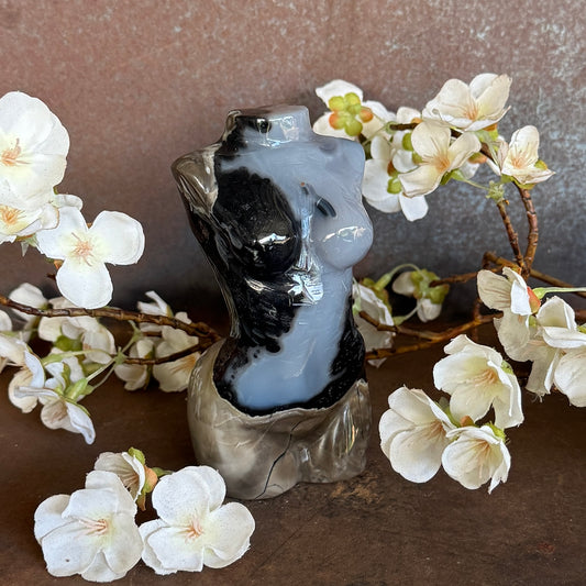 Volcanic Agate Crystal Body Sculpture – UV Reactive, Grounding, Strength & Spiritual Protection